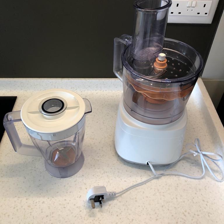 Philips HR7320 Compact Food Processor, TV & Home Appliances, Kitchen