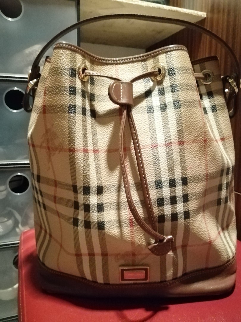 burberry drawstring bucket bag