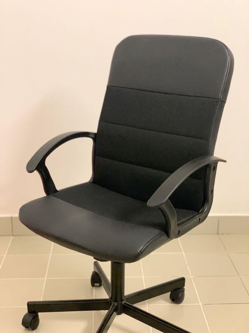 Ikea renberget best sale swivel chair