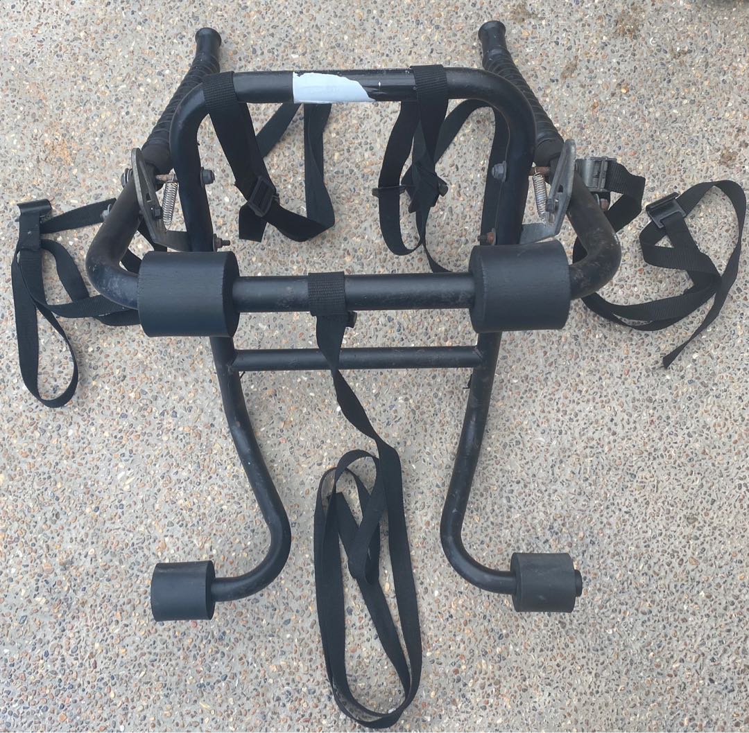 Saloon car bike rack x 3 bicycles, Sports Equipment, Bicycles & Parts