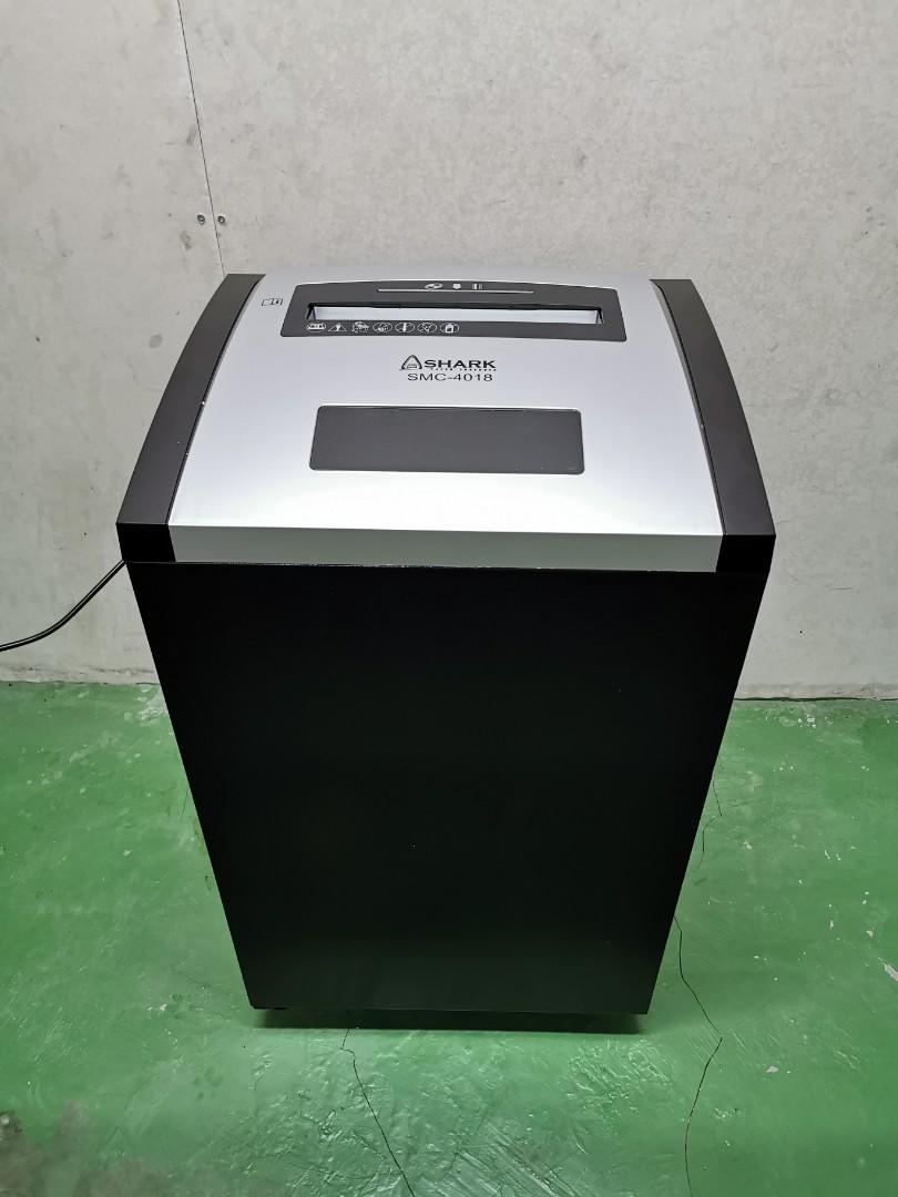 Shark Paper Shredder Machine (Category: Office & Business Technology) located in Caloocan City. Submitted by ktc2020 (Listing ID 1090036701, Image 2). Description: Shark Paper Shredder Machine For your home and office. Digital Led and Touch Panel. Cross Cut and the latest Micro Cut. Bin capacity from 15Liters, 16 L, 22L, 40L, 65L and the largest is 130Liters heavy duty Shredder Machine. Sheet capacity - 5 sheets, 10, 12, 18, 22, 20, 28, 40, 25 sh