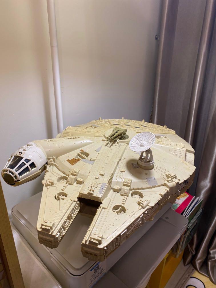 Starwars millennium falcon 1977 complete, Hobbies & Toys, Toys & Games