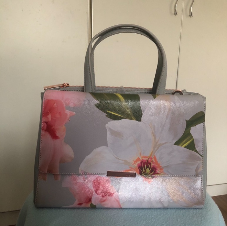 Ted Baker Floral Bag, Luxury, Bags & Wallets on Carousell