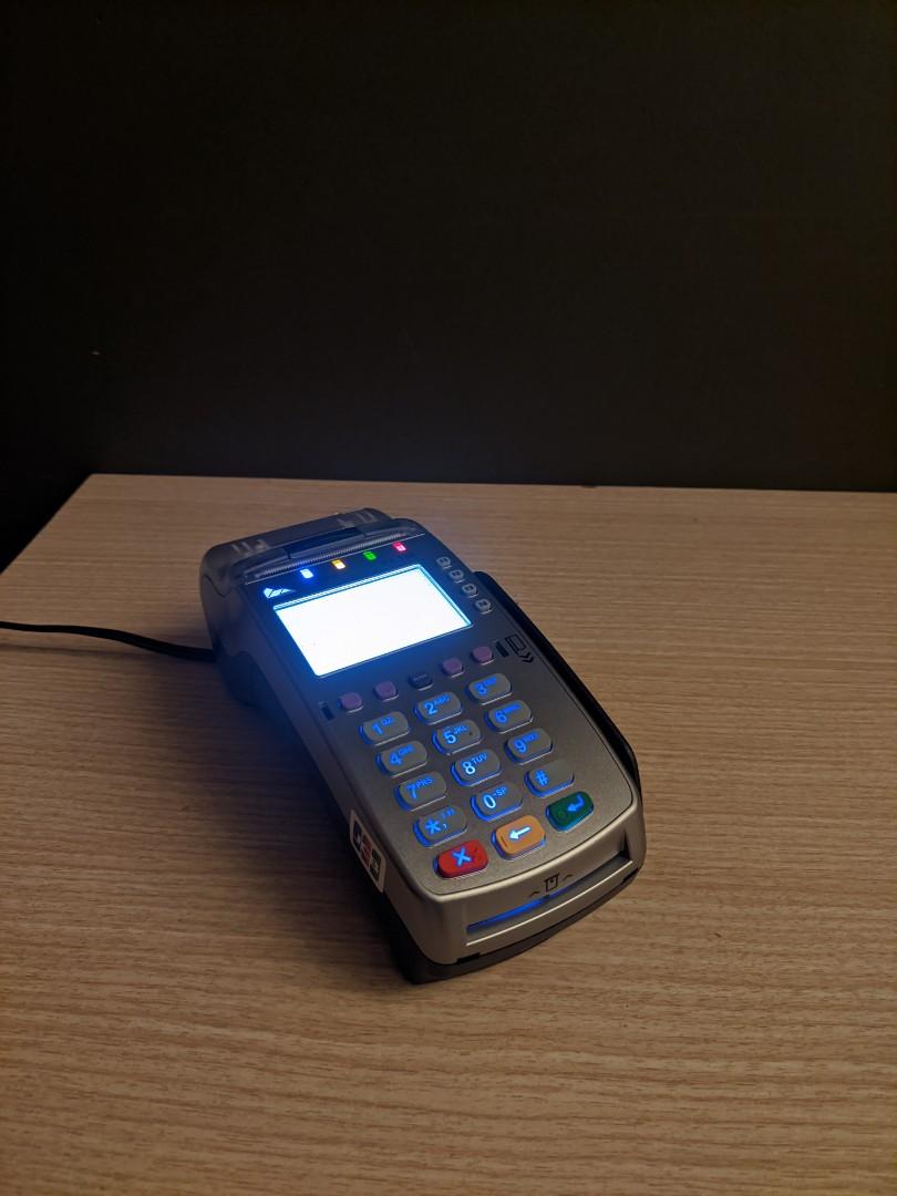 Verifone VX520 credit/debit card machine, Mobile Phones & Gadgets