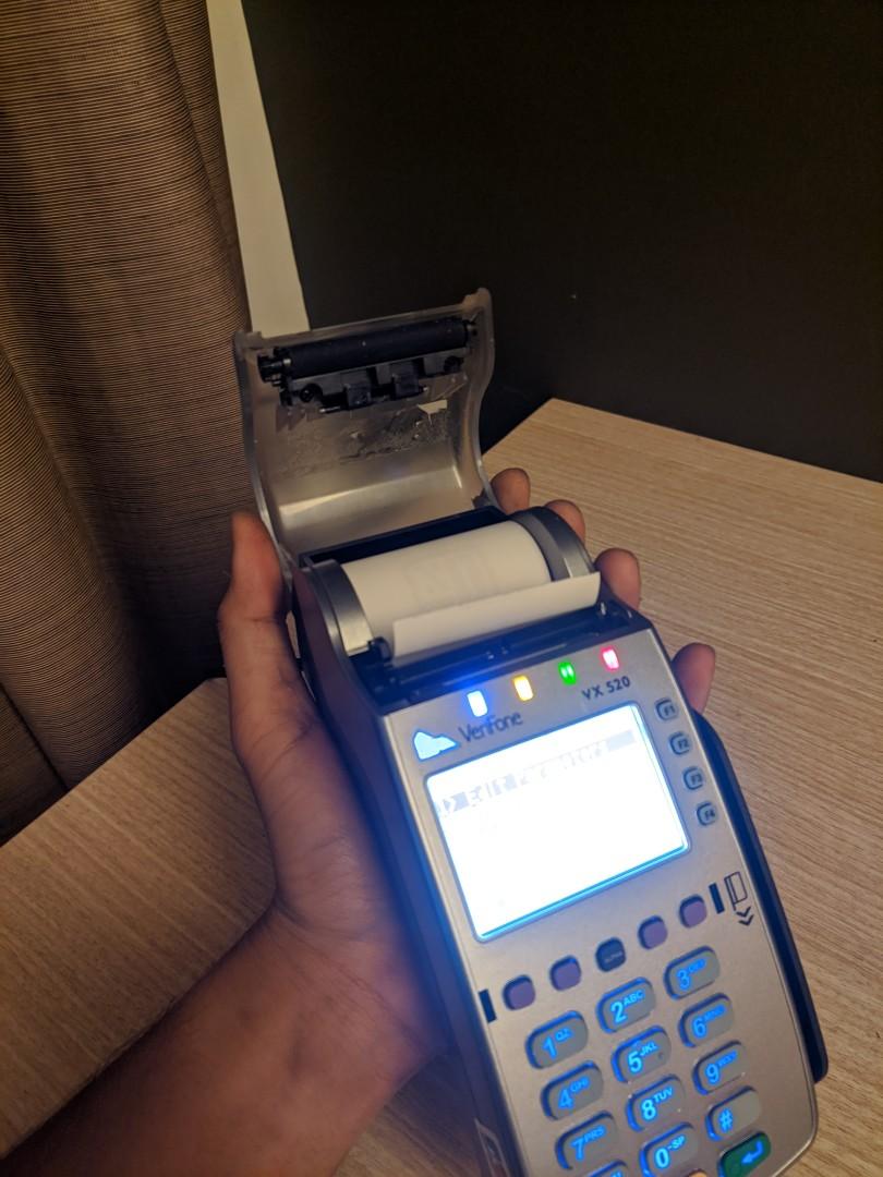 Verifone VX520 credit/debit card machine, Mobile Phones & Gadgets