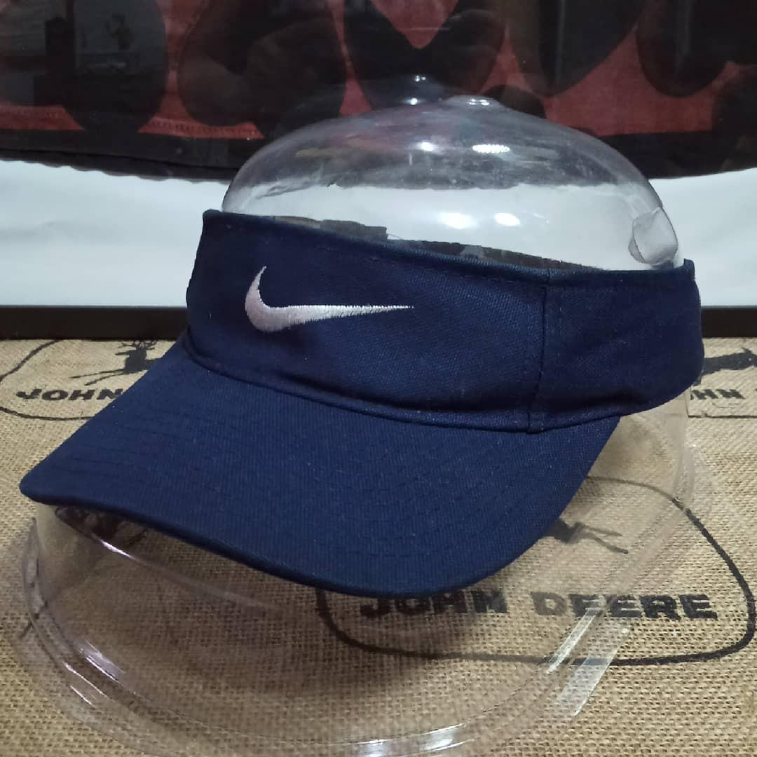 Vintage NIKE visor hat, Men's Fashion, Watches & Accessories, Cap