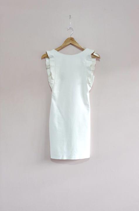 Zara trafaluc top white dress