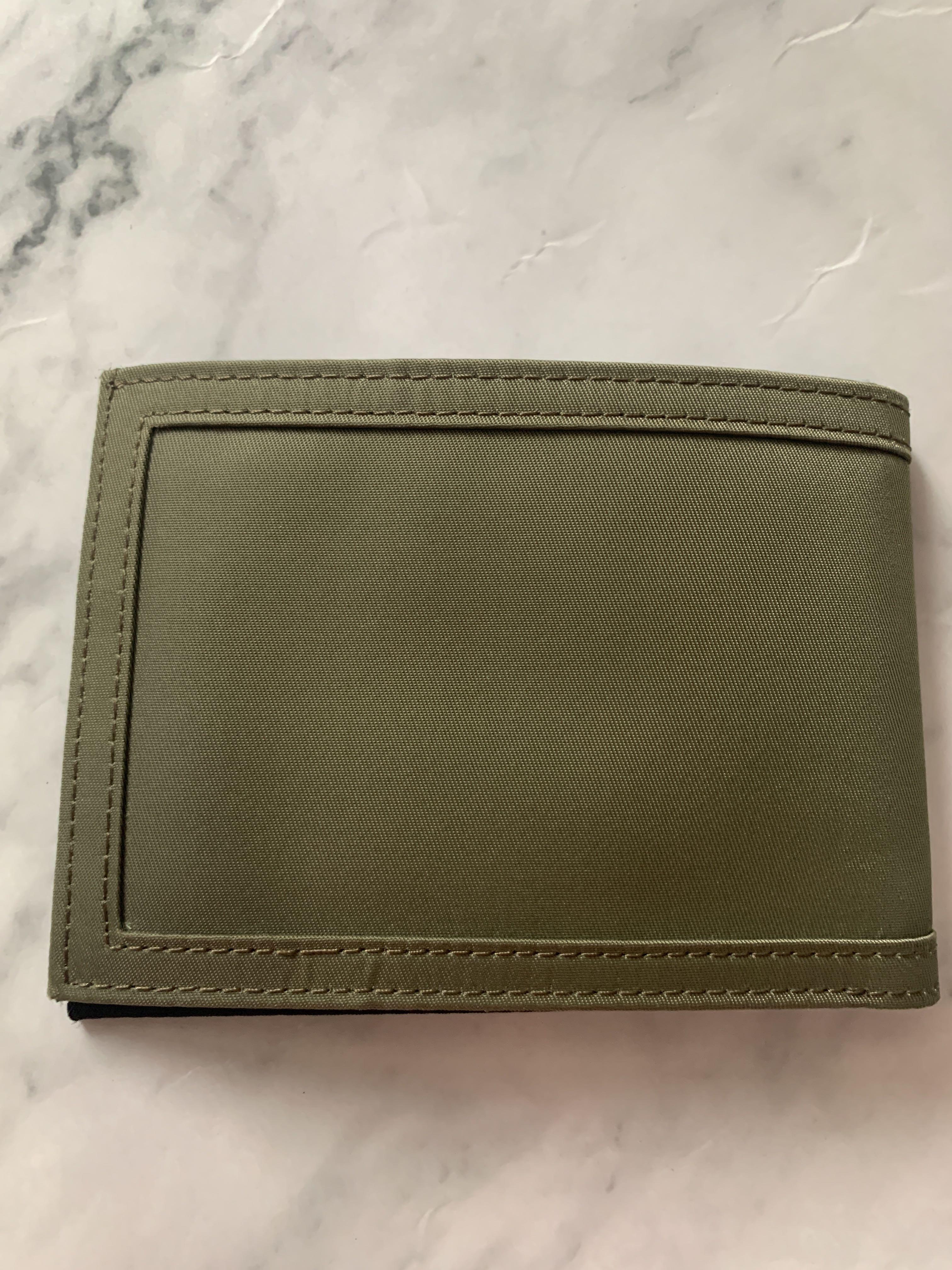 Carhartt apc wallet sales