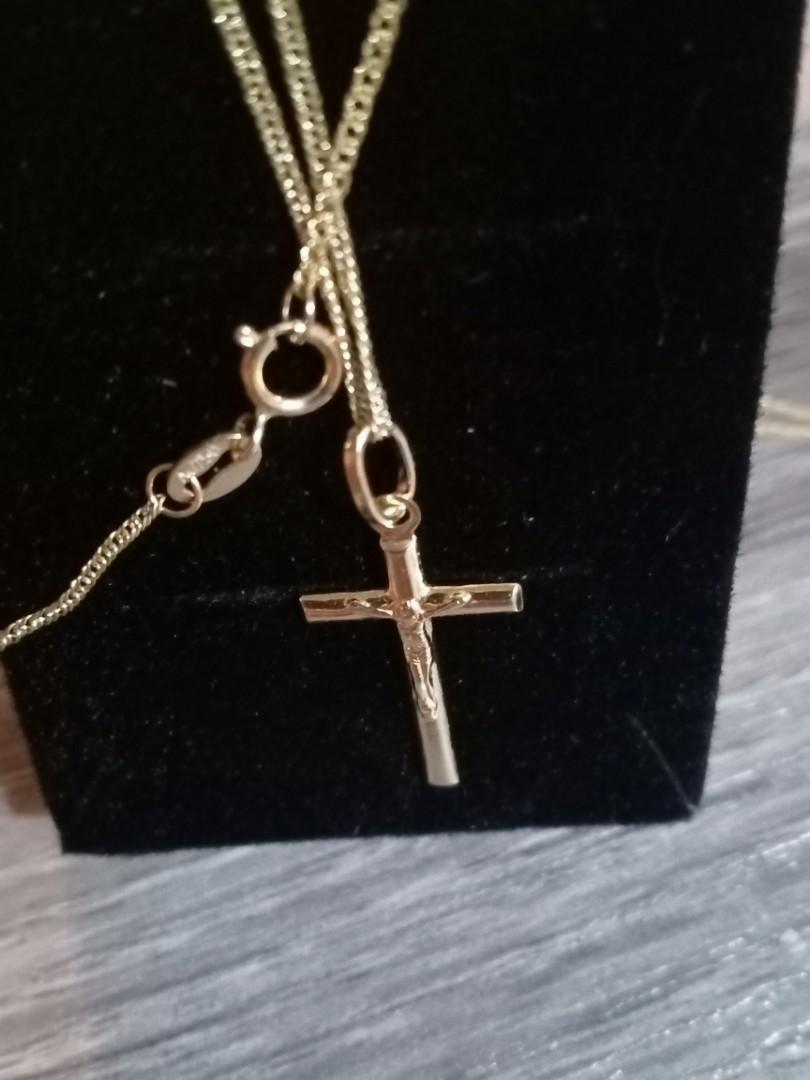 authentic gold necklace w Pendant 18k (Category: Necklaces) located in Pasig City. Submitted by lively08_29 (Listing ID 1090371932, Image 1). Description: authentic gold NECKLACE w Pendant 1.2grams Perfect gift for love ones with Box when worn Posted pawnback 2,200-2600 sf shoulder by buyer thru lbc only vwith insurance.