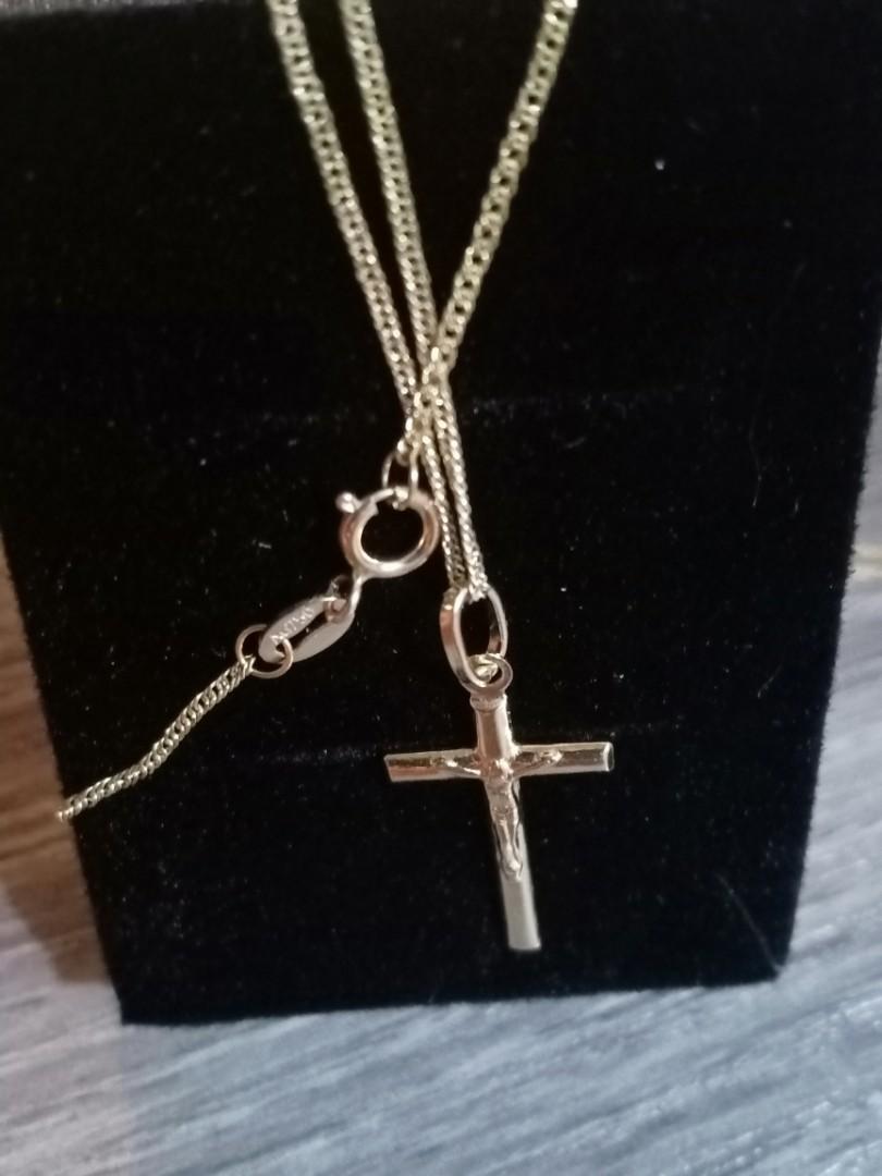 authentic gold necklace w Pendant 18k (Category: Necklaces) located in Pasig City. Submitted by lively08_29 (Listing ID 1090371932, Image 2). Description: authentic gold NECKLACE w Pendant 1.2grams Perfect gift for love ones with Box when worn Posted pawnback 2,200-2600 sf shoulder by buyer thru lbc only vwith insurance.