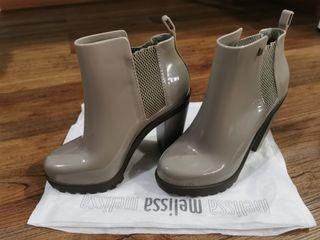 AUTHENTIC MELISSA BOOTS  GRE6
