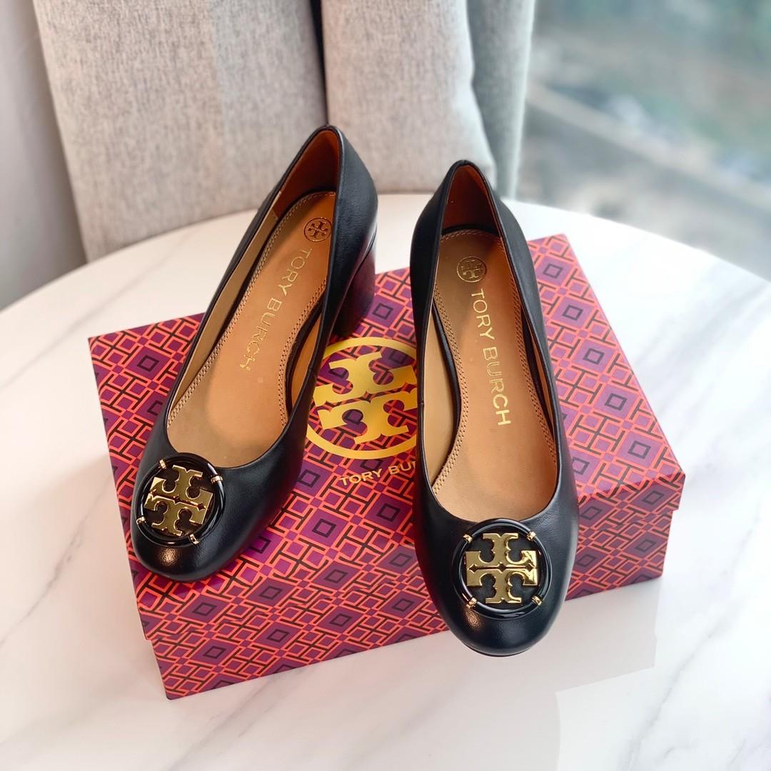 Authentic Tory Burch women original high heels shoes, Luxury, Accessories  on Carousell