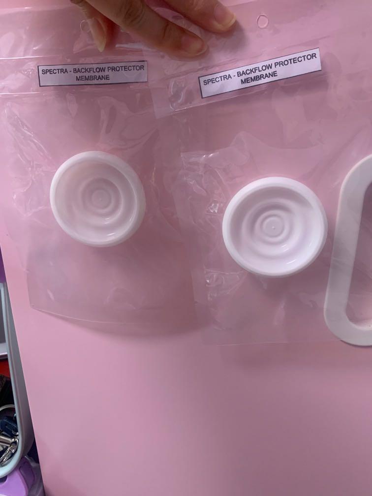 Backflow Protector membrane (Category: Breastfeeding & Bottle Feeding) located in Singapore. Submitted by bluetifuljade (Listing ID 1090303096, Image 1). Description: Spectra backflow protector membrane I bought this in March 21 at retail price of $10. But selling at $5. This is totally brand new. For delivery, you can top up additional $4.50 and will deliver to your house. For Meetup, our preferred location is at kovan mrt station. PM me if u ar