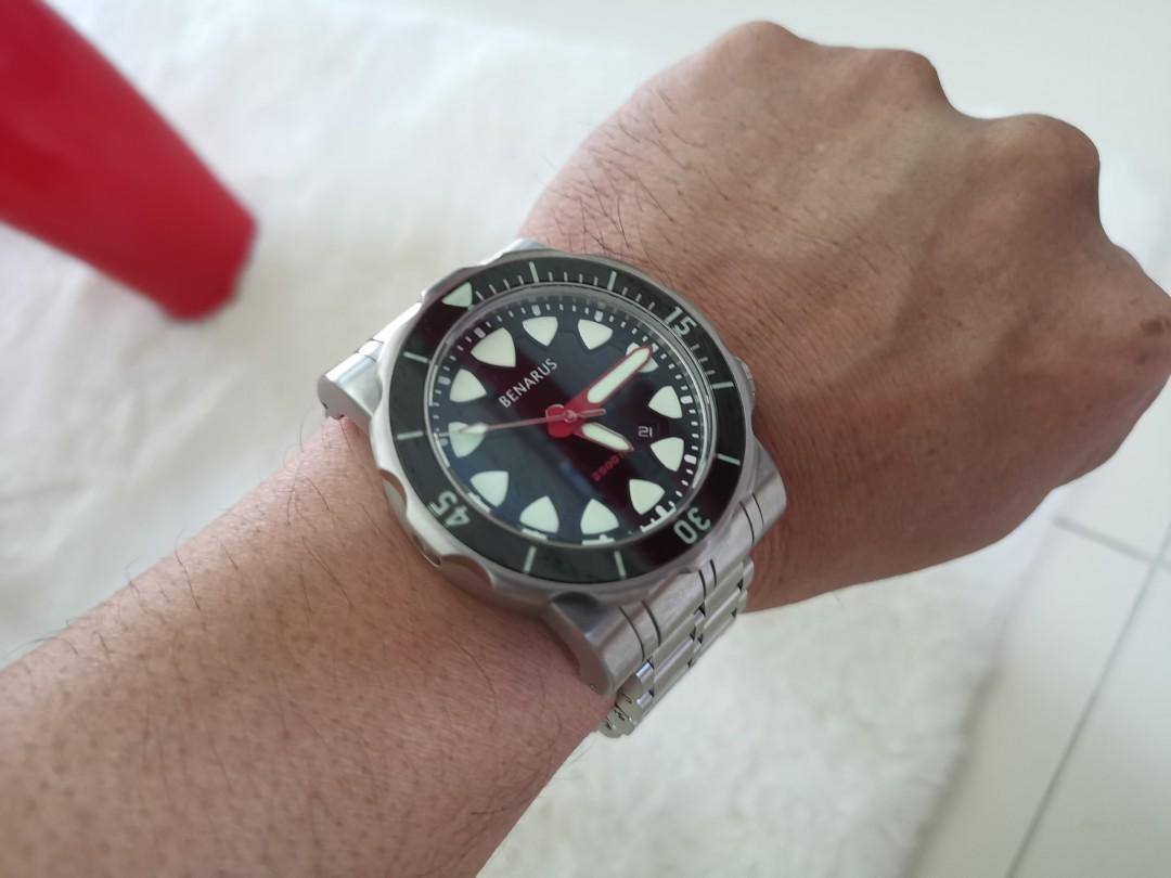 Megalodon watch clearance