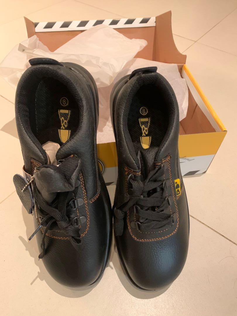 Safety boots size 8.5