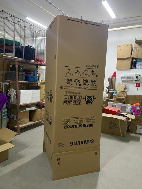 Empty fridge box, TV & Home Appliances, Other Home Appliances on Carousell