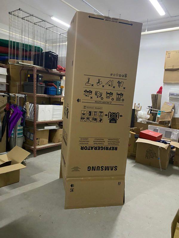 Empty fridge box, TV & Home Appliances, Other Home Appliances on Carousell