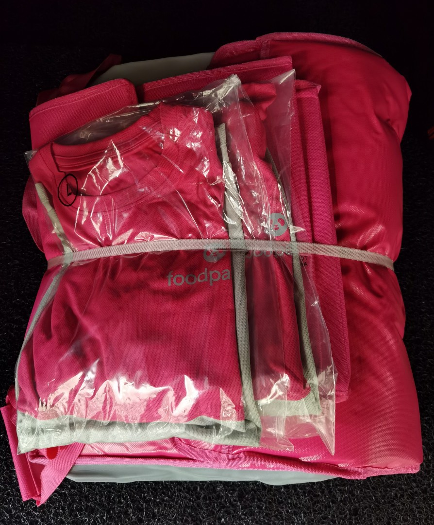 FoodPanda rider equipment set, Men's Fashion, Activewear on Carousell