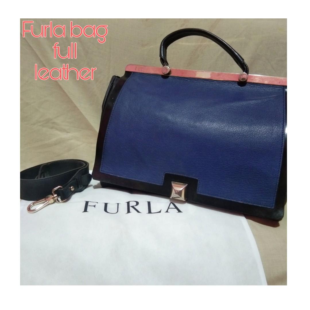 Furla authentic bag, Barang Mewah, Tas & Dompet di Carousell
