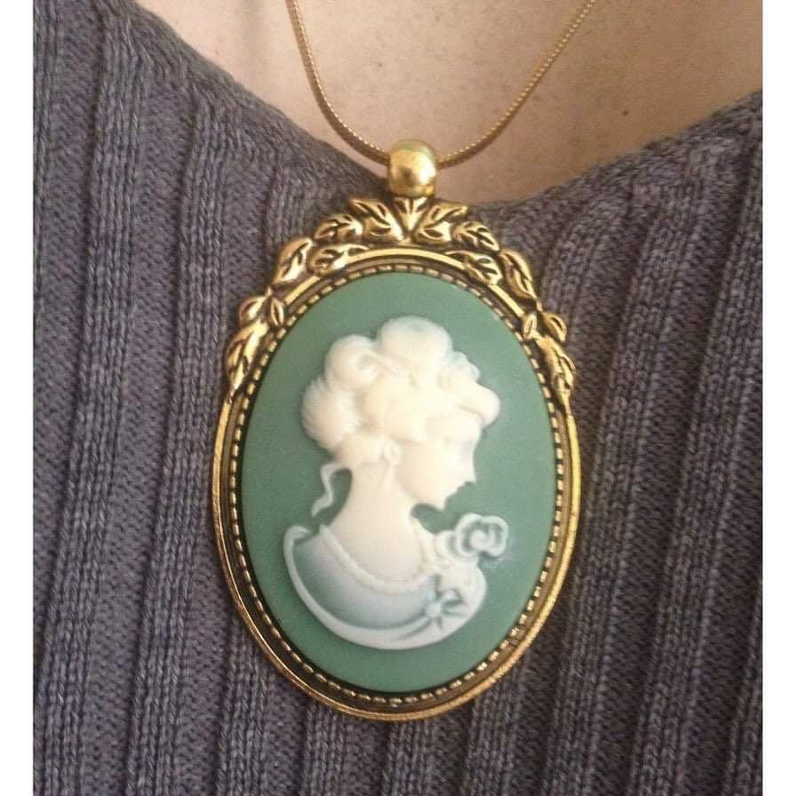 30mm resin cameo Gold Plated setting 