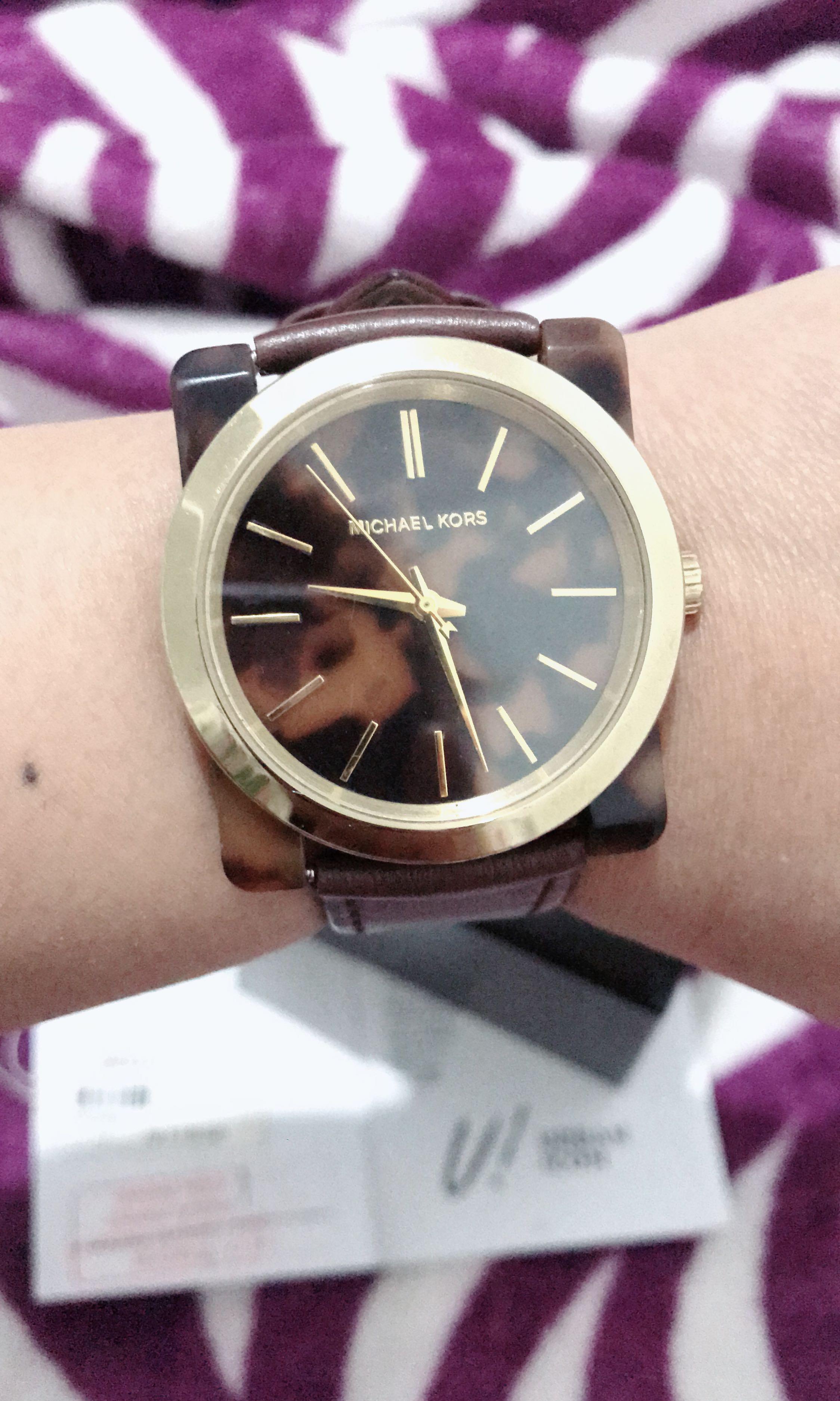 Jam Michael kors original authentic preloved Fesyen Wanita Jam