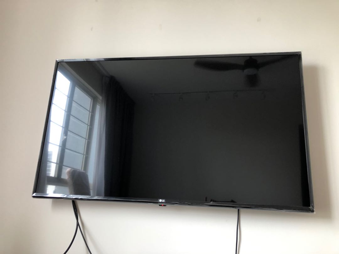 LG47inch, TV & Home Appliances, TV & Entertainment, TV on Carousell