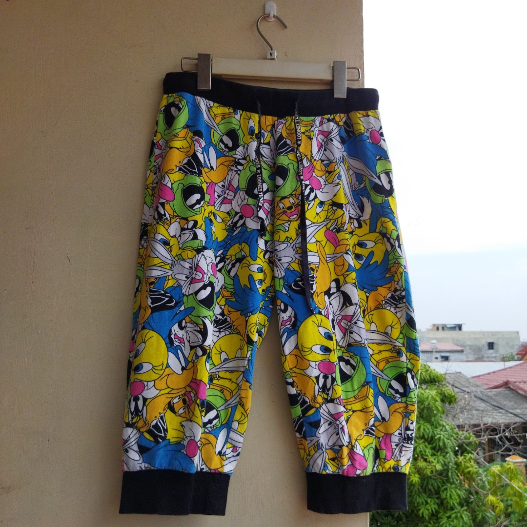 Looney tunes shortpants aop, Fesyen 