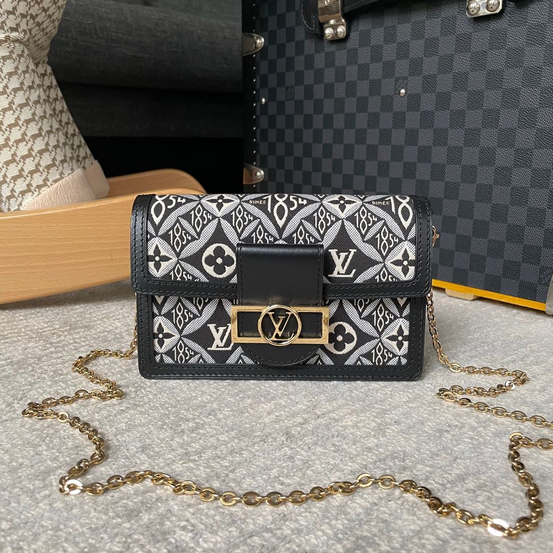 Louis Vuitton Dauphine Chain Wallet Monogram Reverse, Luxury, Bags & Wallets  on Carousell