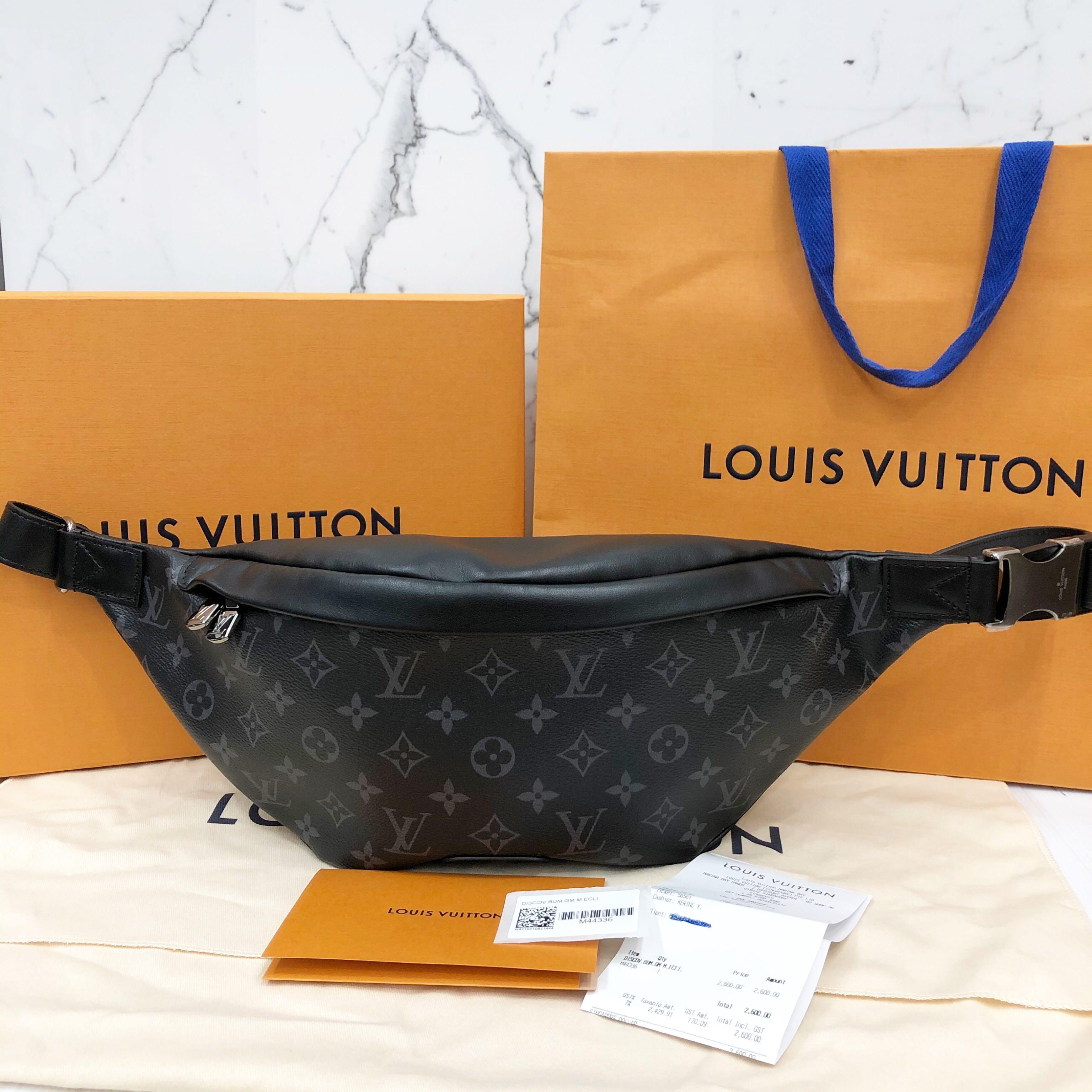 LOUIS VUITTON Discovery Bum Bag Long Wallet 2 Piece Set Great