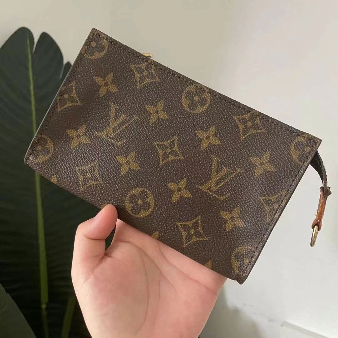 Lv small pouch sales