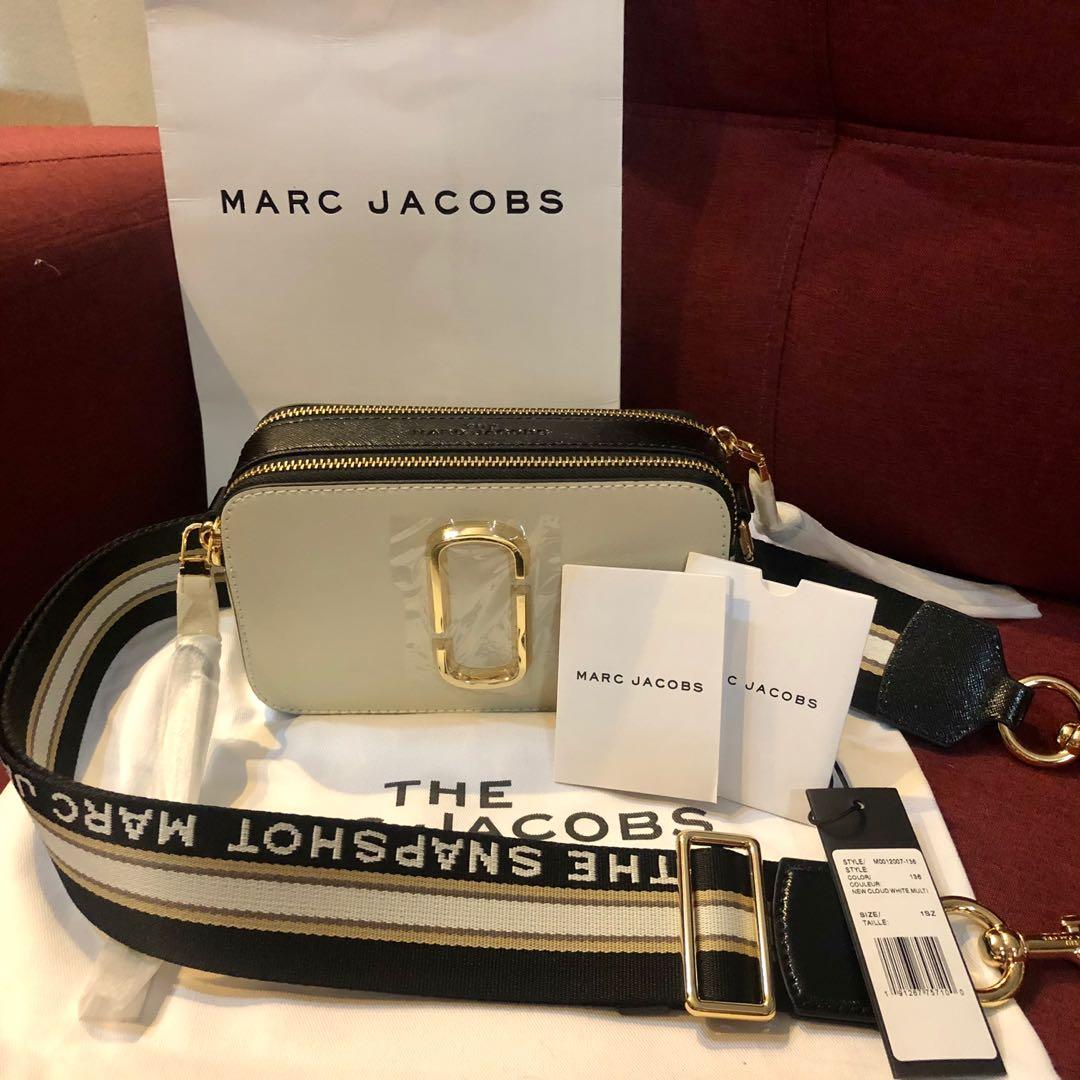 Marc Jacobs Snapshot Bag, Luxury, Bags & Wallets on Carousell