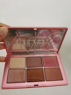 （分類：）位於 。 由 bibibaba88 提交（商品編號 1090288040，圖片 1）。簡介： 。