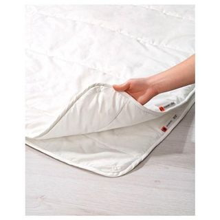 (Category: ) located in . Submitted by knees (Listing ID 1090281044, Image 1). Description: .