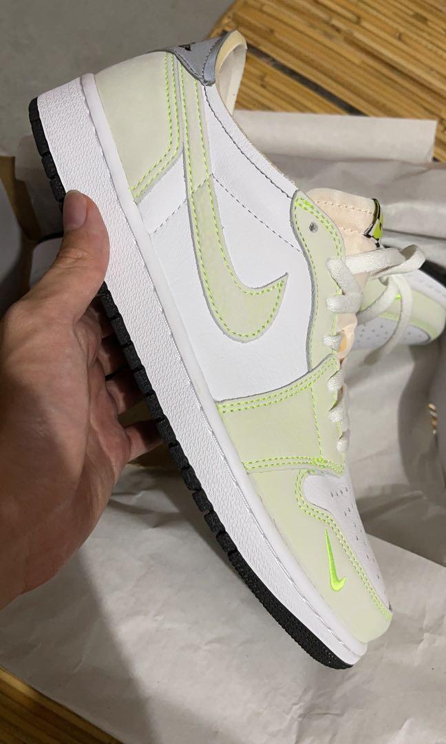 Nike Air Jordan 1 Low Ghost Green Men S Fashion Footwear Sneakers On Carousell