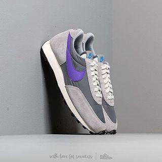 Nike daybreak sp purple