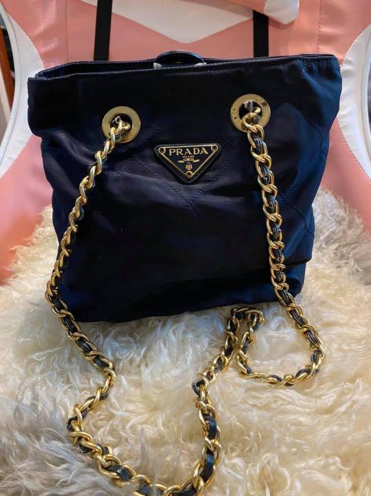 Prada chain hotsell sling bag