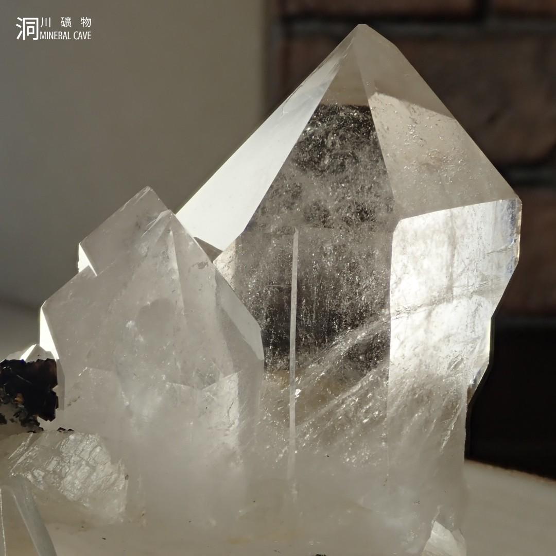 Quartz with Chalcopyrite 水晶(石英)黃銅礦共生- 需要影片, 麻煩MSG