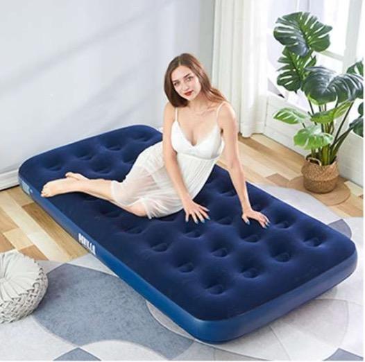 Elevated air bed clearance