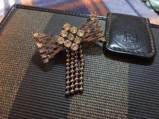 Ribbon brooch japan accessories