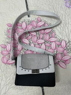 (Category: ) located in . Submitted by hunnpreloved (Listing ID 1090408757, Image 1). Description: .