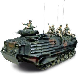 Super rare 全新 1/32 Forces of Valor AAVP7A1 US Marines Amphibious Assault Vehicle (Baghdad 2003) diecast model better than 1/18 Force of Valor