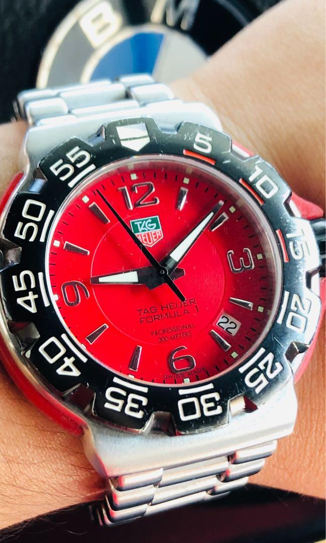 Tag f1 red outlet