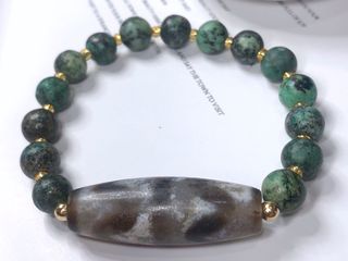 (Category: ) located in . Submitted by happiness_crystalgem (Listing ID 1090249781, Image 1). Description: .