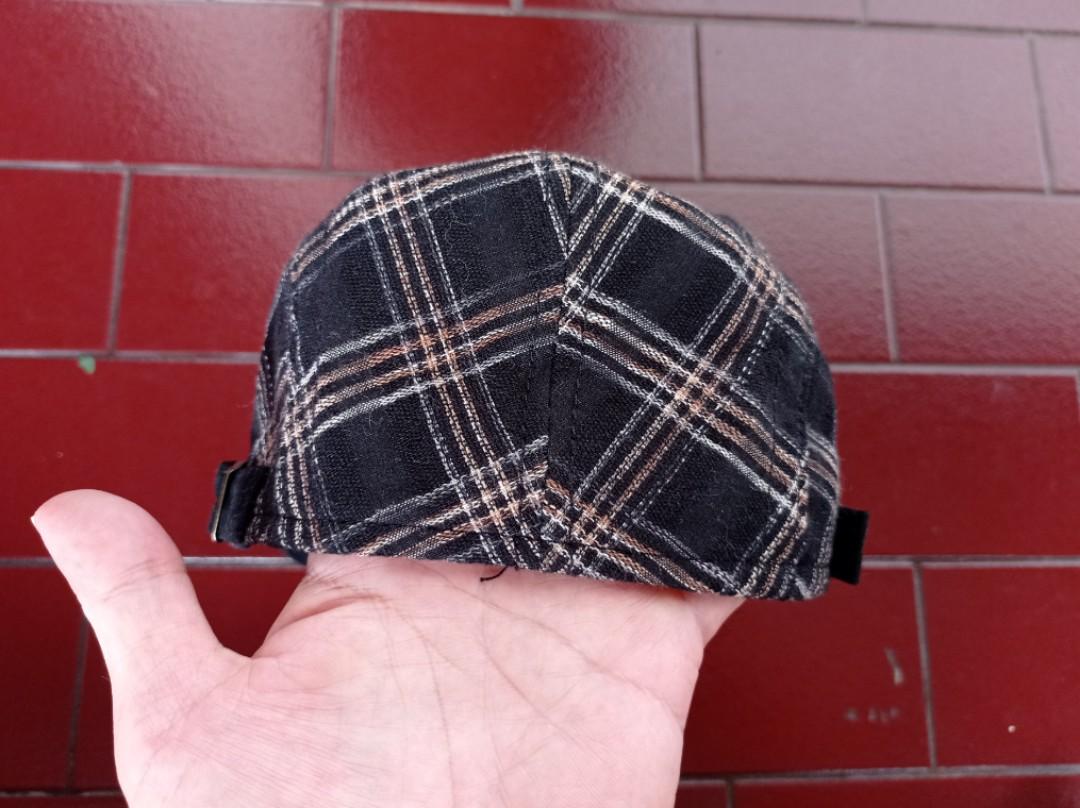 Topi Pet / Flat Cap Plaid Pattern 