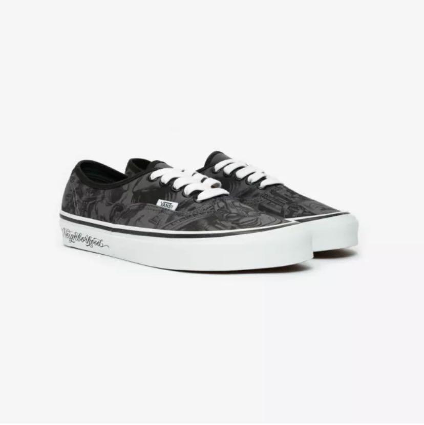 Vans authentic deals x mr cartoon