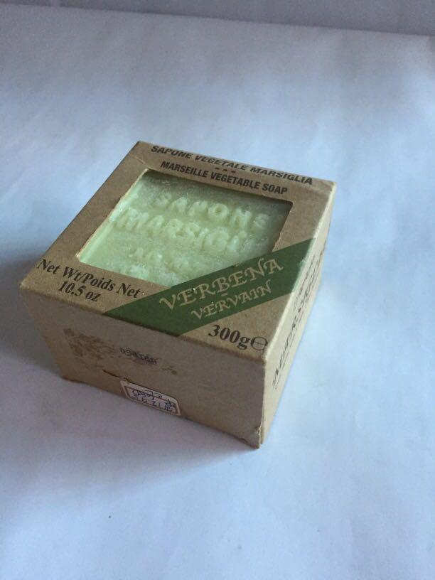 vegetable soap made in Italy (Category: Bath) located in Pasay City. Submitted by redgiftshop (Listing ID 1090336183, Image 2). Description: directly bought in US 300g / 10.5 oz long lasting Fragrance product code :CL.