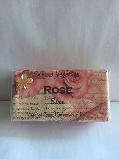 (Category: ) located in . Submitted by redgiftshop (Listing ID 1090316768, Image 1). Description: .