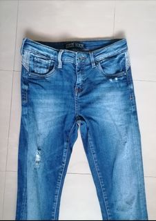 (Category: ) located in . Submitted by closetmuse.ph (Listing ID 1090333414, Image 1). Description: .