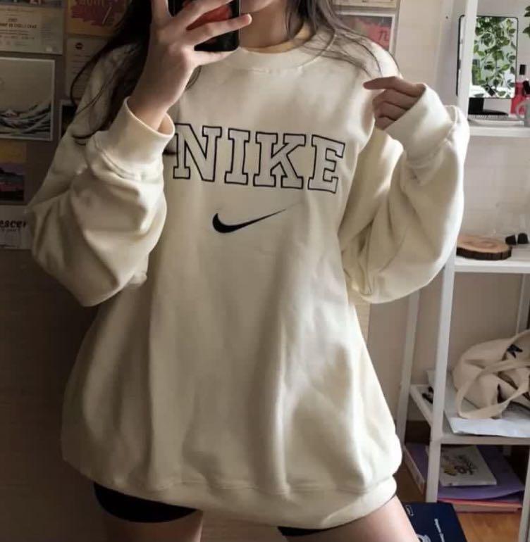 1240 nike spellout pullover cream white beige sweater sweatshirt ulzzang retro oversized bf, Men's Fashion, Coats, Jackets and Outerwear Carousell