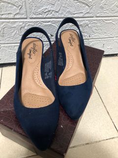 (Category: ) located in . Submitted by ncbcloset (Listing ID 1090483470, Image 1). Description: .